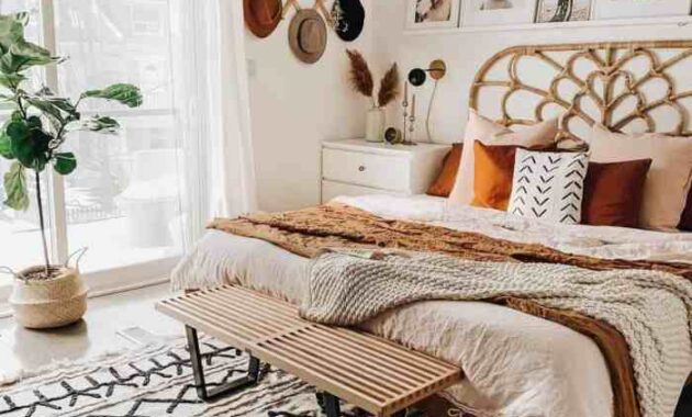 Boho bedrooms bedroom ideas decorating bedding beautiful jungalow incorporating thespruce via